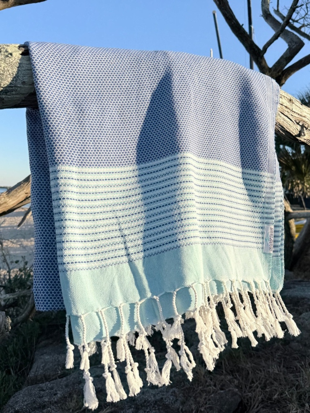 The Angler Rag — Blue Salt Rag™ Sand-Resistant Turkish Beach Towel - Picture 4 of 4